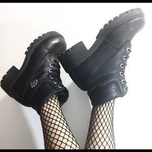 Grunge leather Harley Davidson chunky heel boots